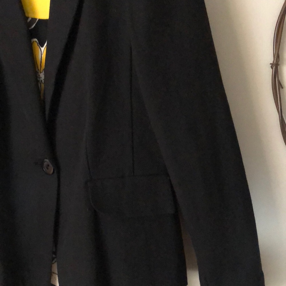 R.Q.T. Jacket - Picture 6 of 6